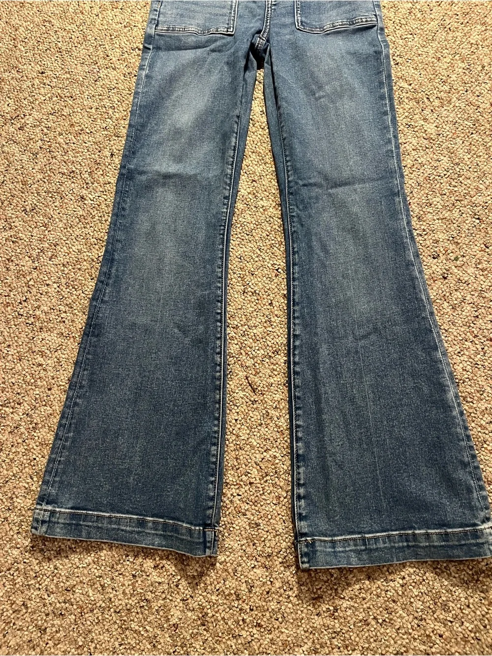 American Eagle Ne(xt) Level Stretch Super High-Rise Flare Blue Jeans - Picture 3 of 11